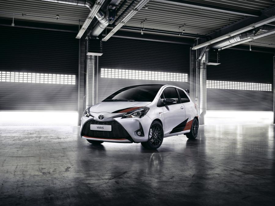  Toyota Yaris GRMN 2017 года  (фото 5 из 51)